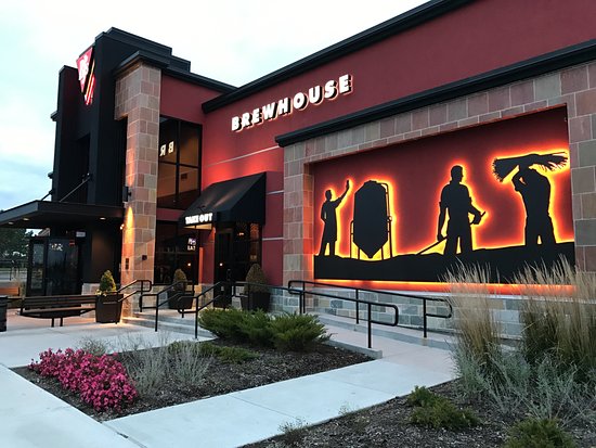 Beautiful front entrance greets visitors. - Picture of BJ's ...